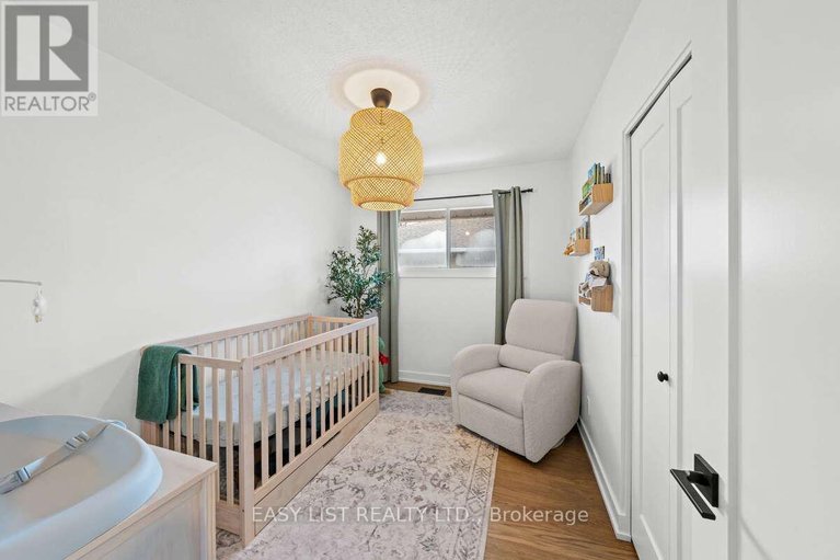 29604782/756-dickens-avenue/elmvale-acres/ottawa/ontario/K1G2X8_16