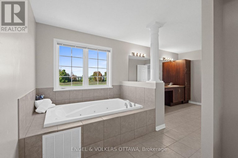 28956101/788-kilbirnie-drive/stonebridge/ottawa/ontario/K2J0M4_33