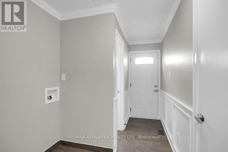 28822607/23-tamblyn-crescent/katimavik/ottawa/ontario/K2L3A5_22