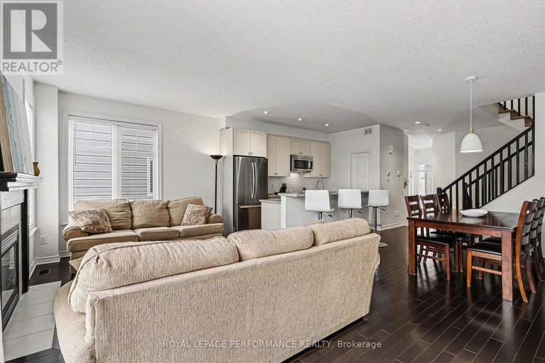 29430720/810-white-alder-avenue/blossom-parkkemp-parkfindlay-creek/ottawa/ontario/K1T0G2_10