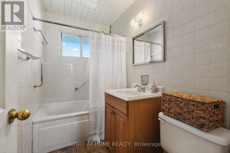28854766/205-withrow-avenue/meadowlandsst-claire-gardens/ottawa/ontario/K2G2J8_32