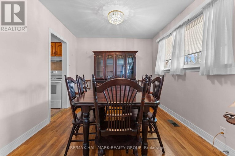 29657775/2075-neepawa-avenue/carlingwood/ottawa/ontario/K2A3L7_15