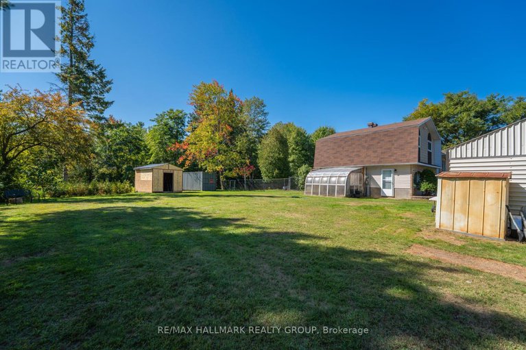 29066356/3960-farmers-way/carlsbad-springs/ottawa/ontario/K0A1K0_29