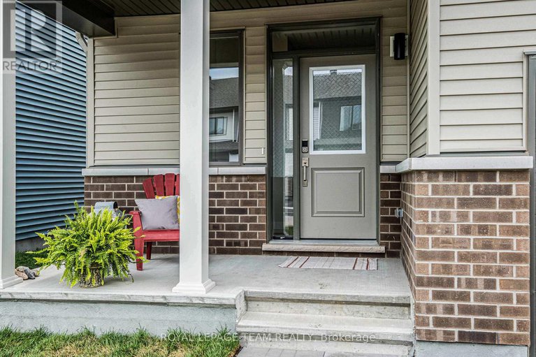 28604782/149-robert-perry-street/north-grenville/ontario/K0G1J0_4