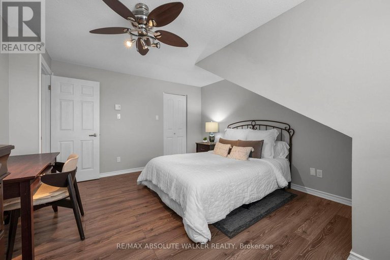 29651248/38b-782-st-andre-drive/hiawatha-parkconvent-glen/ottawa/ontario/K1C4R7_33