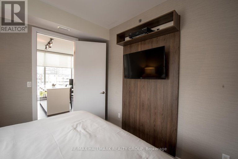 29312998/1111-300-lisgar-street/ottawa-centre/ottawa/ontario/K2P0E2_14