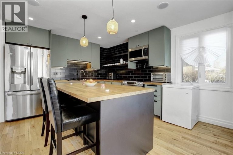 29633441/31-bellfield-street/ottawa/ontario/K2B6K7_18