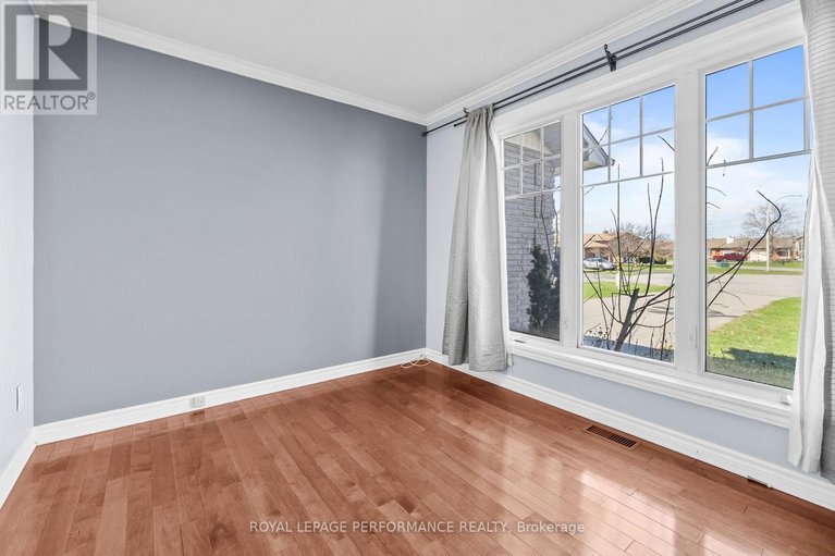 29638186/54-lapointe-boulevard/embrun/russell/ontario/K0A1W0_7