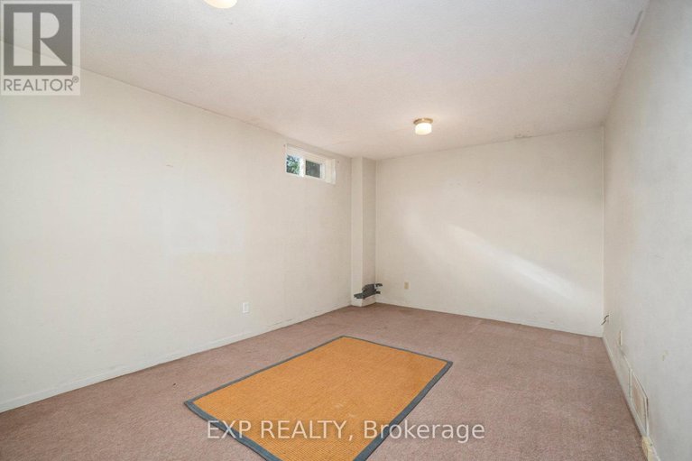 28974876/c-1699c-lamoureux-drive/queenswood-heights-south/ottawa/ontario/K1E2N3_18