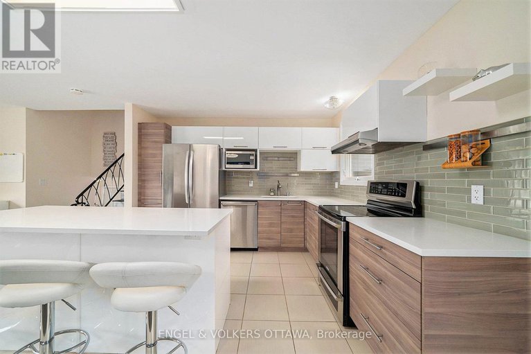 28574224/1841-lorraine-avenue/urbandale-acres/ottawa/ontario/K1H6Z7_12