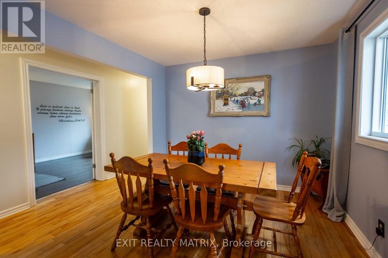 29636686/555-apollo-way/fallingbrookpineridge/ottawa/ontario/K4A1V1_9