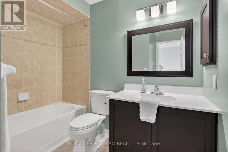 29615070/216-trail-side-circle/springridgeeast-village/ottawa/ontario/K4A5B5_31