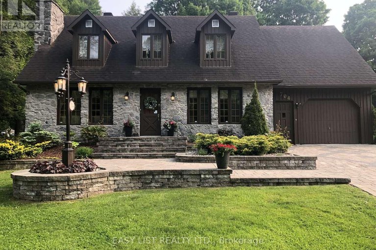 28983003/704-pattee-road/champlain-twp/champlain/ontario/K6A2R2_1