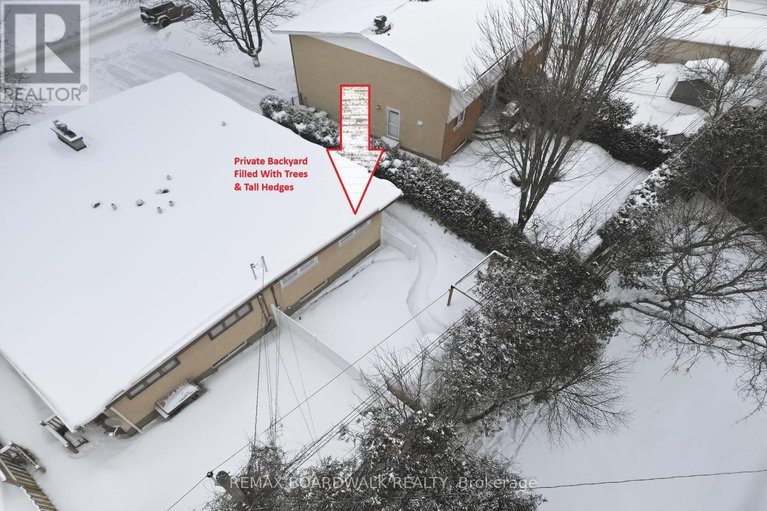 29402322/2462-tupper-avenue/hawthorne-meadows/ottawa/ontario/K1G1G7_50