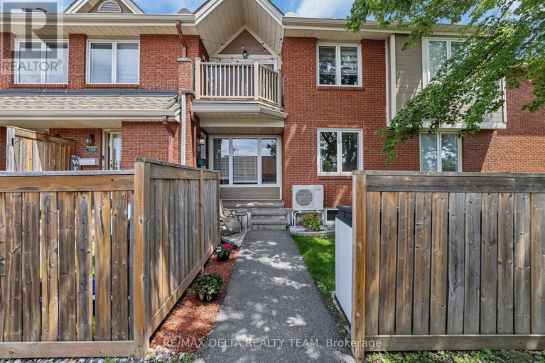 28594573/108-465-canteval-terrace/fallingbrookpineridge/ottawa/ontario/K4A2C7_1