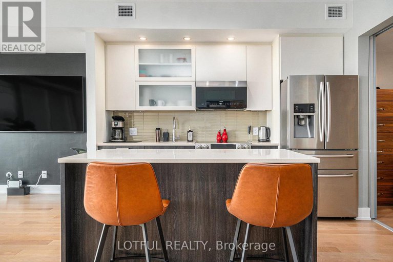 28813431/701-98-richmond-road/westborohampton-park/ottawa/ontario/K1Z0B2_10