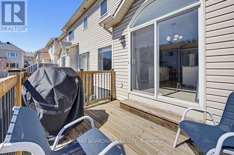 29645634/10-valemont-street/barrhaven-east/ottawa/ontario/K2G6Y1_42