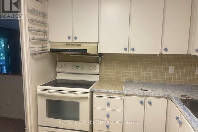 28713988/315-1100-ambleside-drive/woodroffe/ottawa/ontario/K2B8G6_5