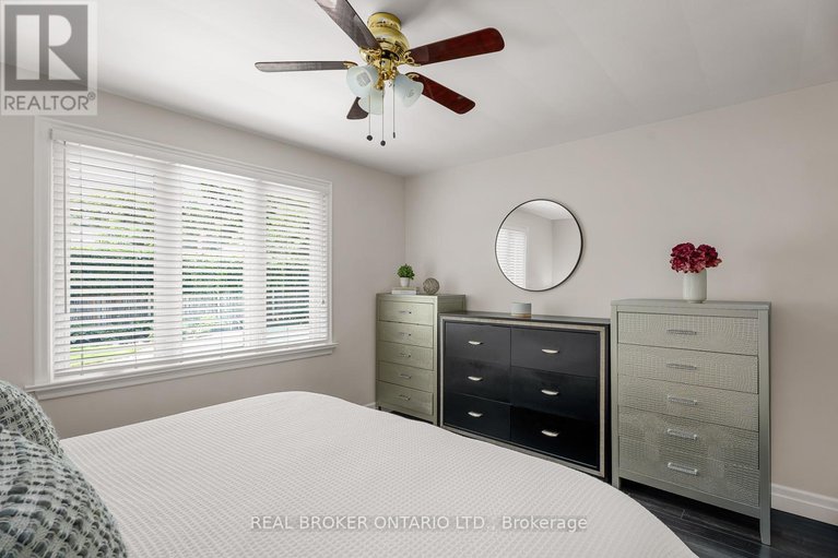 28629016/752-smyth-road/elmvale-acres/ottawa/ontario/K1G1P1_27