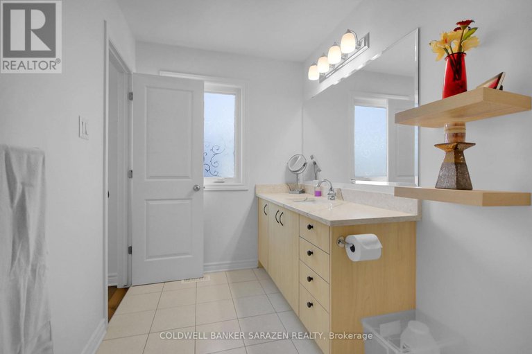 29123804/652-decoeur-drive/avalon-west/ottawa/ontario/K4A1G4_37