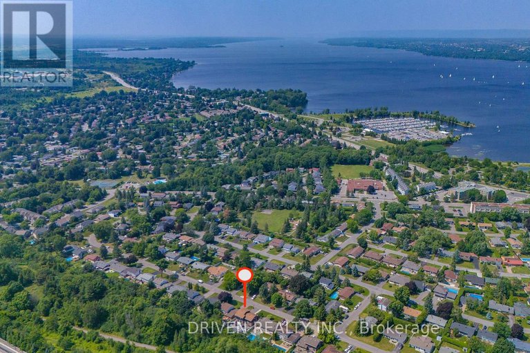 28831851/52-aero-drive/lakeview-park/ottawa/ontario/K2H5E4_30