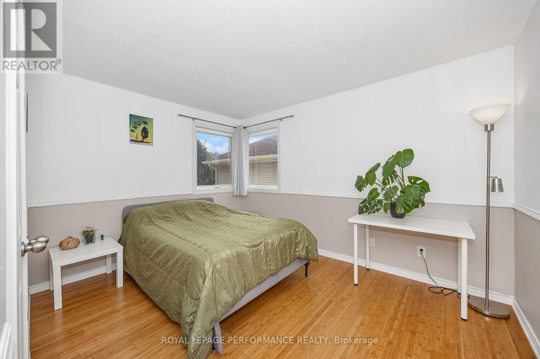 28869219/8-hyannis-avenue/cedargrovefraserdale/ottawa/ontario/K2J3H8_21