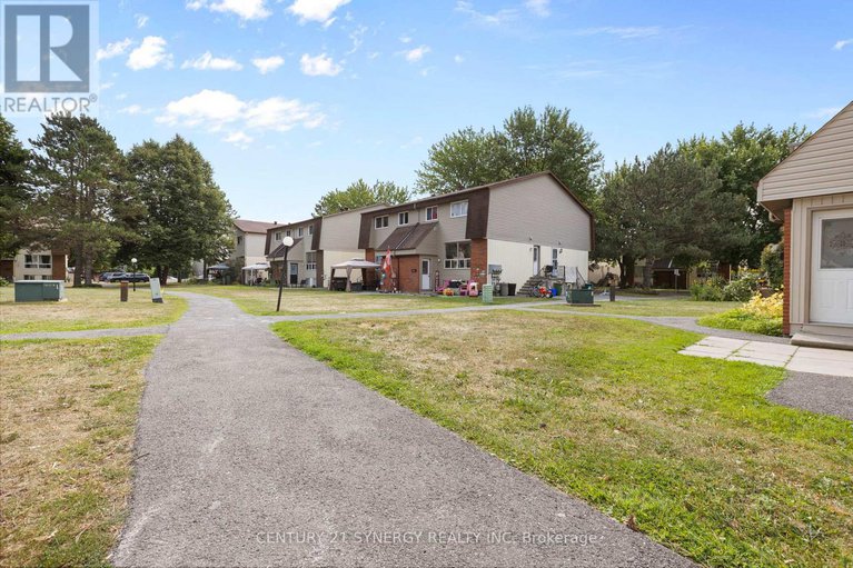28701824/26b-sonnet-crescent/westcliffe-estates/ottawa/ontario/K2H8W7_25