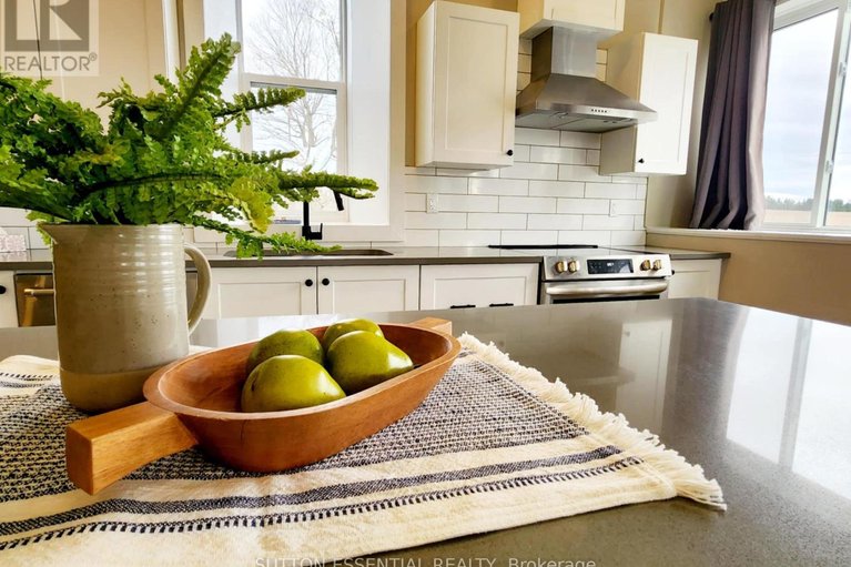 29461393/7794-county-road-21-road/augusta-twp/augusta/ontario/K0E1X0_14