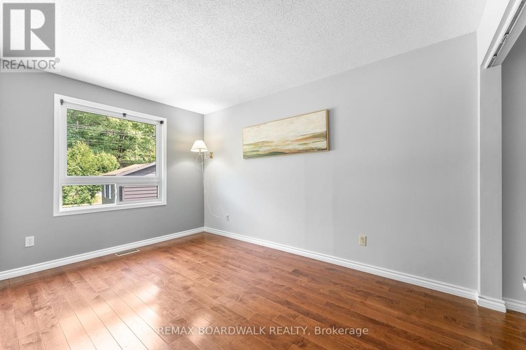 29613575/1278-bayview-drive/constance-bay/ottawa/ontario/K0A3M0_19