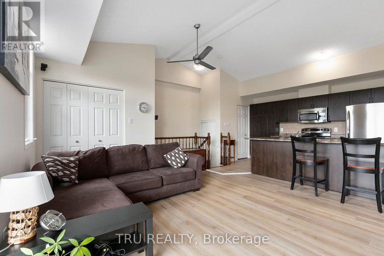 28382160/107l-artesa-private/emerald-meadowstrailwest/ottawa/ontario/K2S0J8_10