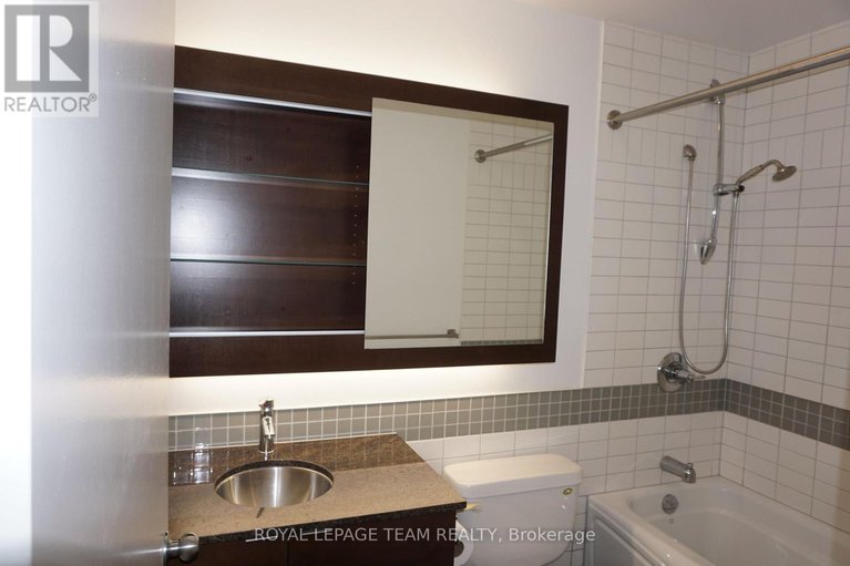 28498513/1604-324-laurier-avenue/ottawa-centre/ottawa/ontario/K1P0A4_16