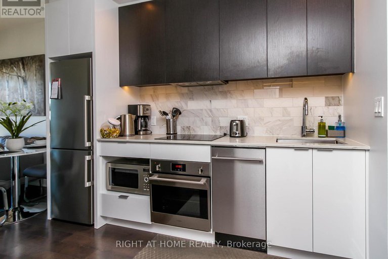 28693588/2102-20-daly-avenue/sandy-hill/ottawa/ontario/K1N0C6_6