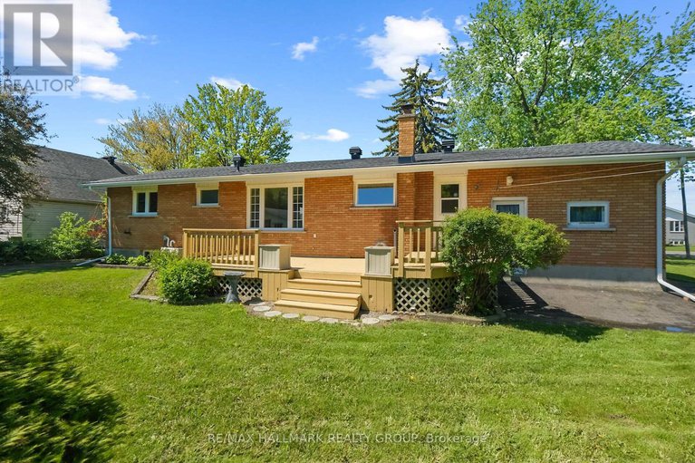 28650138/1399-aurele-street/pineview/ottawa/ontario/K1B3L4_38