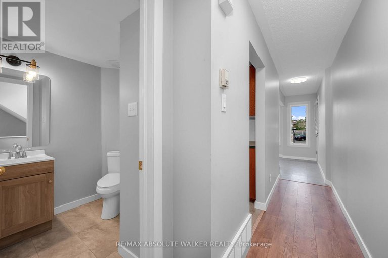 29081354/1673-locksley-lane/beaconwood/ottawa/ontario/K1J1B6_8