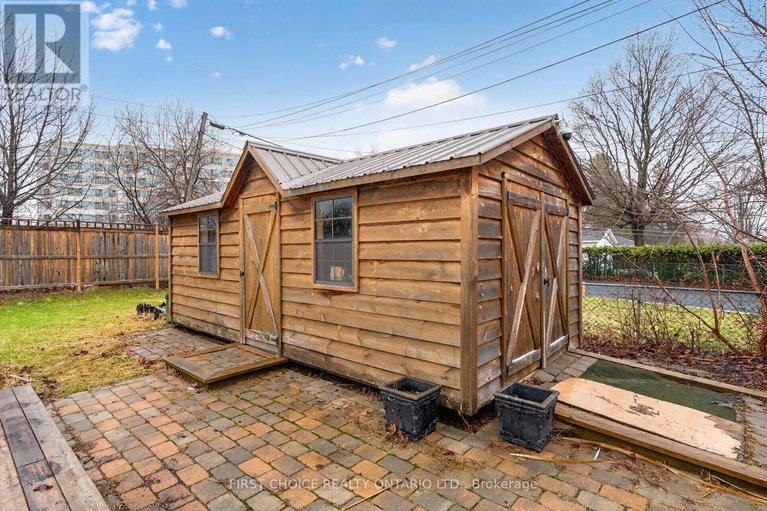 29620538/1307-aurele-street/pineview/ottawa/ontario/K1B3L4_23