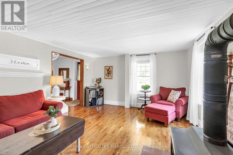 28331600/19662-john-street/south-glengarry-charlottenburgh-twp/south-glengarry/ontario/K0C2J0_5