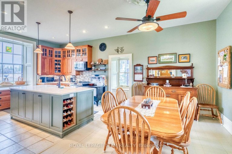 29661848/1202-ramsay-concession-8-road/mississippi-mills-ramsay-twp/mississippi-mills/ontario/K0A1A0_13