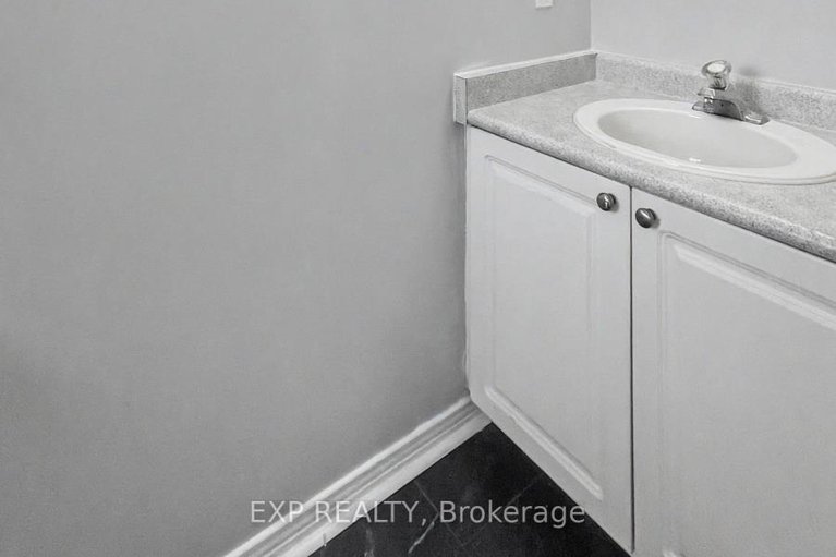 29640577/4218-owl-valley-drive/riverside-southgloucester-glen/ottawa/ontario/K1V1L7_3