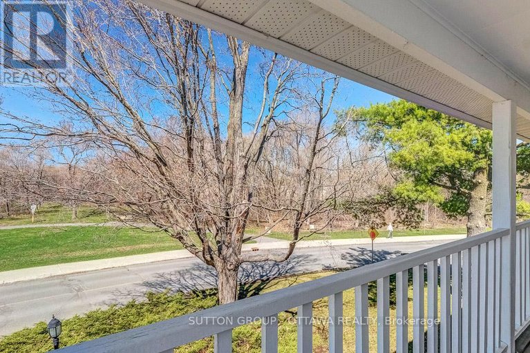 29636036/38-beaver-ridge/city-viewskylinefisher-heightsparkwood-hills/ottawa/ontario/K2E6C7_36