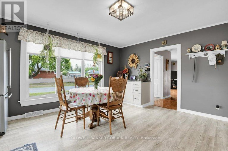 28818671/71-fifth-street-e/morrisburg/south-dundas/ontario/K0C1X0_11