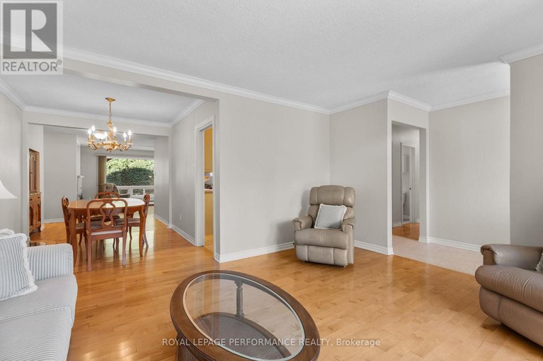 28945911/5-revol-road/merivale-gardens/ottawa/ontario/K2G0B8_14