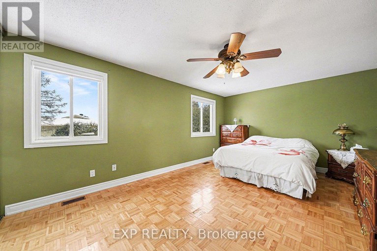 29312999/100-1145-derable-place/convent-glen-north/ottawa/ontario/K1C5L5_9