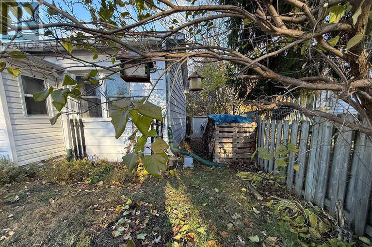 29067232/7-mechanic-street-e/maxville/north-glengarry/ontario/K0C1T0_3