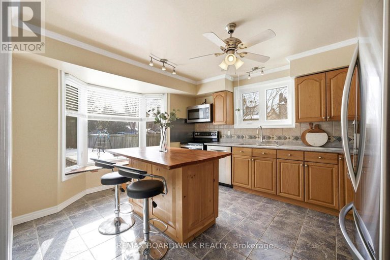 29434005/49-liston-crescent/katimavik/ottawa/ontario/K2L2W3_11