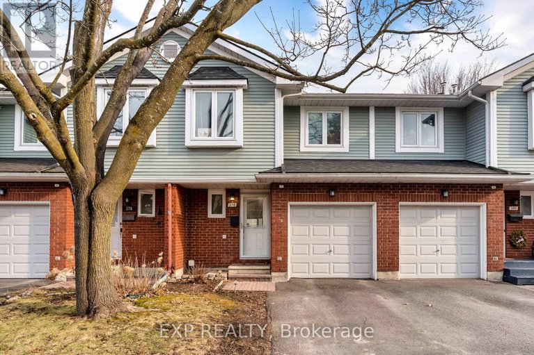 29647556/378-valade-crescent/fallingbrookpineridge/ottawa/ontario/K4A2V8_1