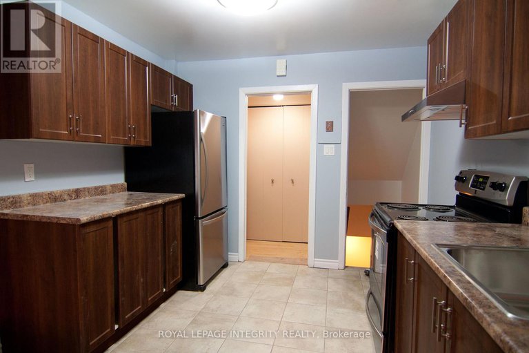 28629936/422-queen-mary-street/overbrookcastle-heights/ottawa/ontario/K1K1W5_12
