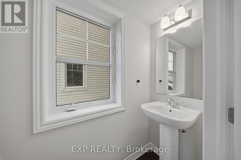 29618340/359-sweetfern-crescent/avalon-west/ottawa/ontario/K4A1A5_4