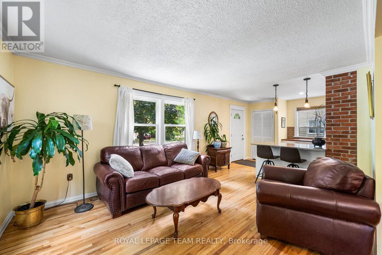 28782909/158-anna-avenue/carlington/ottawa/ontario/K1Z7V2_18
