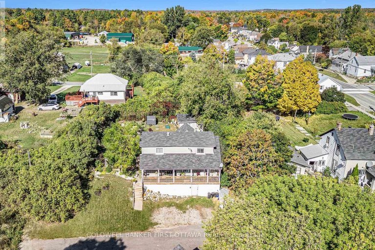 29613138/107-owen-street/lanark-highlands-lanark-village/lanark-highlands/ontario/K0G1K0_38