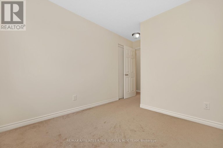 28578921/503-coldwater-crescent/emerald-meadowstrailwest/ottawa/ontario/K2M0J4_26